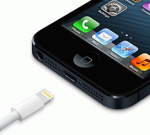 Apple_lightning_connector
