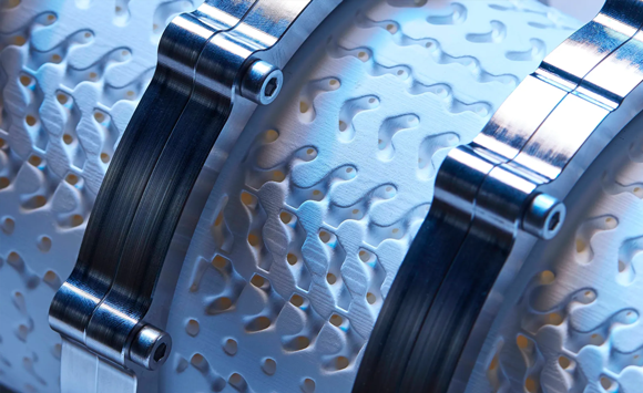 Twenty filter membrane segments, each with a diameter of 10 cm and measuring 5 cm in height, are used in the complete filter module (Courtesy Lithoz)