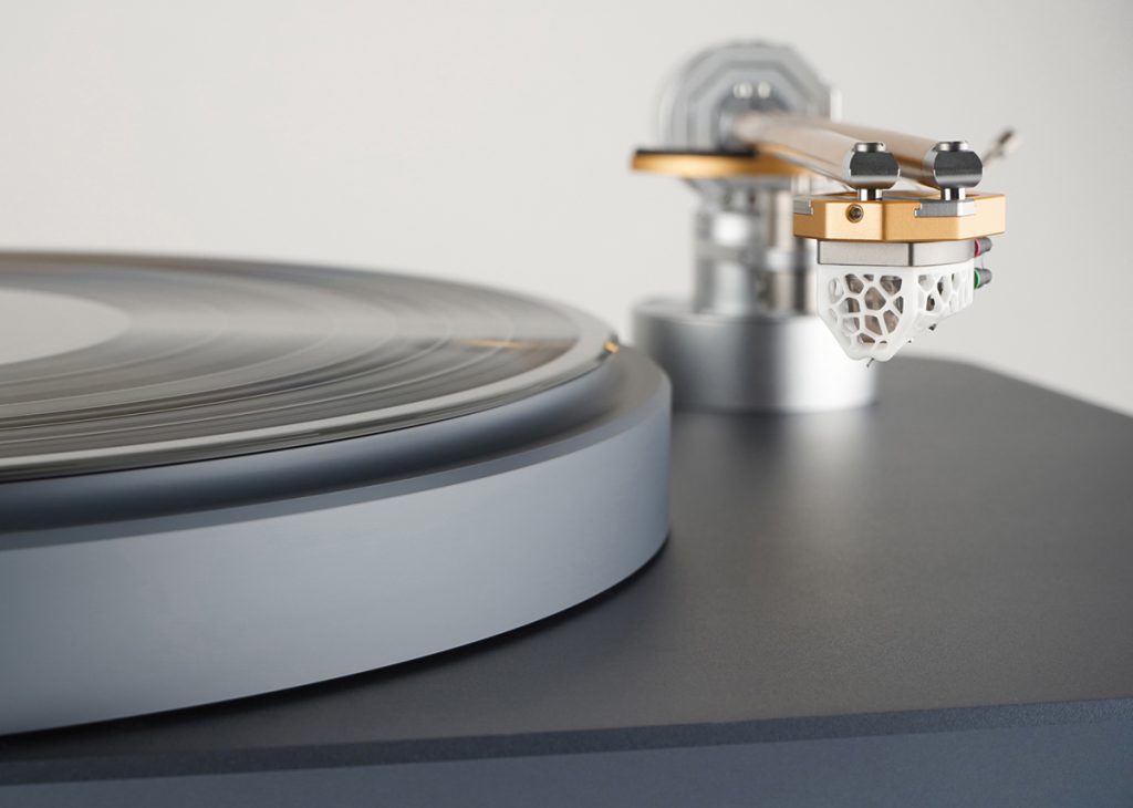 Fig. 1 The Thales Voro, the first monoblock moving-coil cartridge featuring an additively manufactured Voronoi-web ceramic housing (Courtesy HiFiction AG)