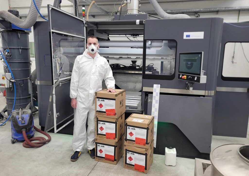 Fig. 4 The Universal Binder is designed to work across multiple powders, reducing the friction of adoption (Courtesy Atomik AM)