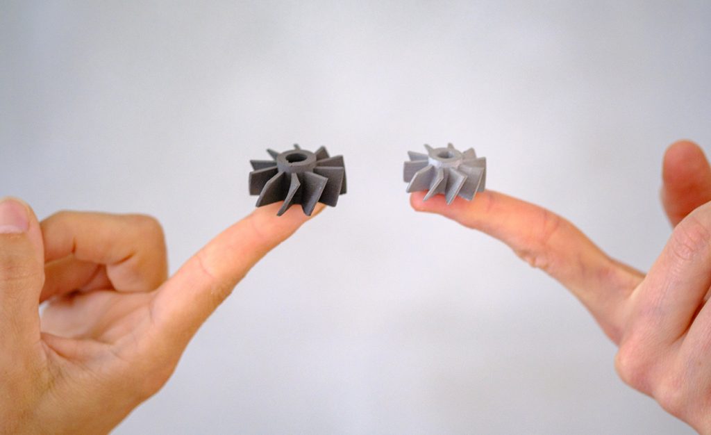 Fig. 7 Sample components produced with Blesol Tech filament in the green (left) and sintered (right) state (Courtesy Blesol Tech)
