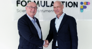 Gerard Meunier, CEO of Formulaction (left) and Andries Verder, owner of the Verder Group (right) (Courtesy Verder Group)