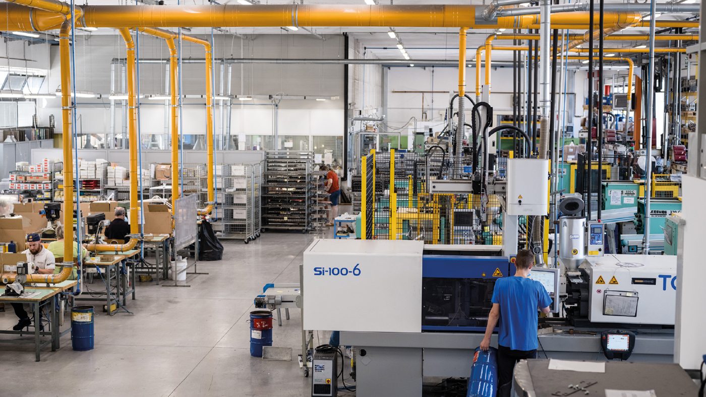Fig. 2 A view of the production floor at Visottica’s Matrix S.r.l. showing injection moulding machines from Toyo Machinery & Metal Co. Ltd and Arburg GmbH & Co KG (Courtesy Visottica Group)